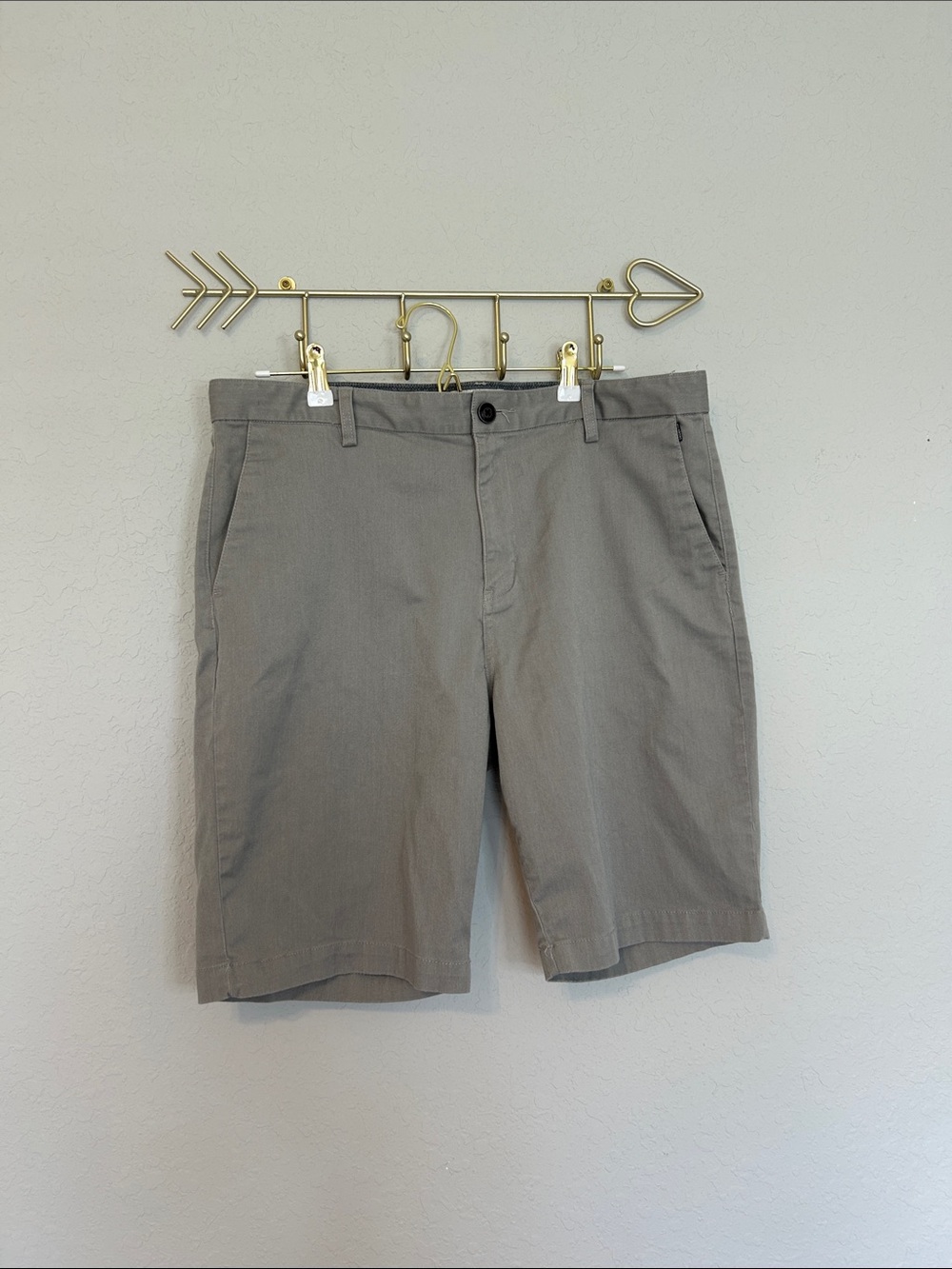 Billabong Men’s Gray Chino Walk Shorts Size 36 Flat Front Casual Surf